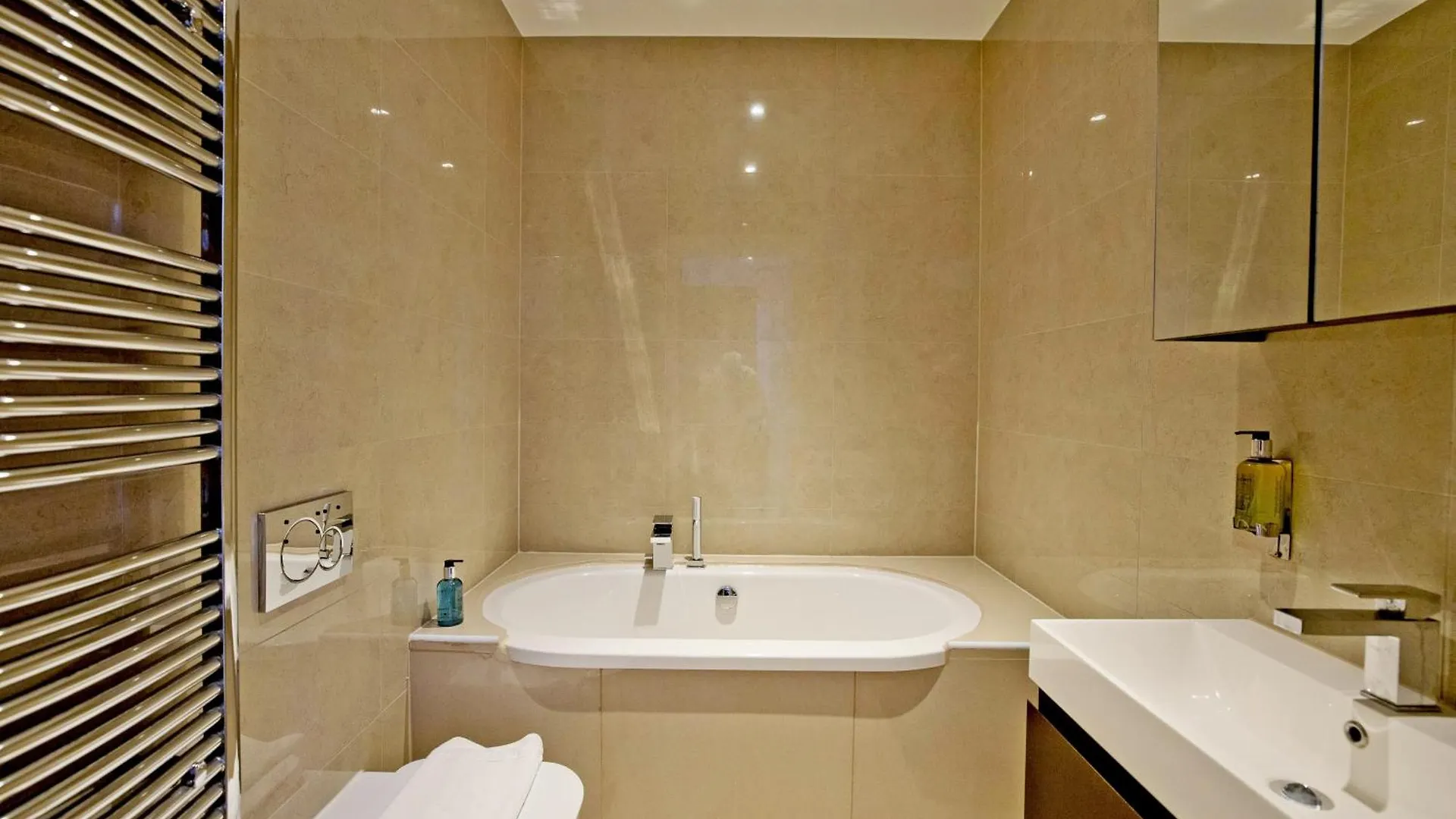 Imperial Liverpool Street Apartments Londyn Wielka Brytania