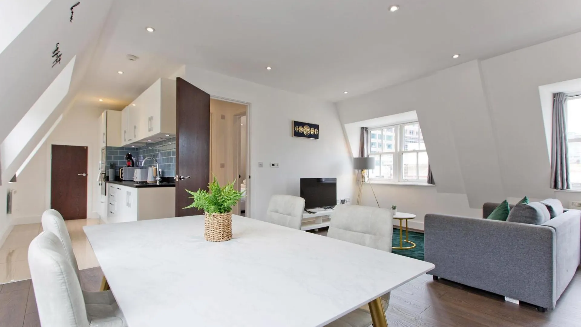 Imperial Liverpool Street Apartments London
