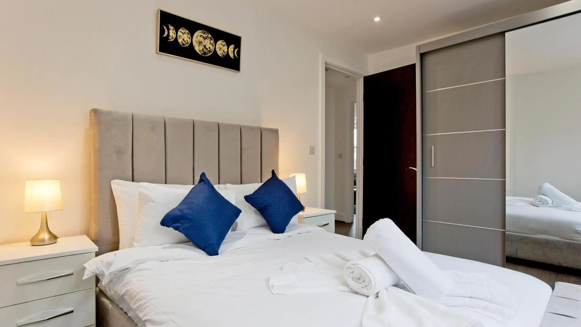Imperial Liverpool Street Apartments Londra