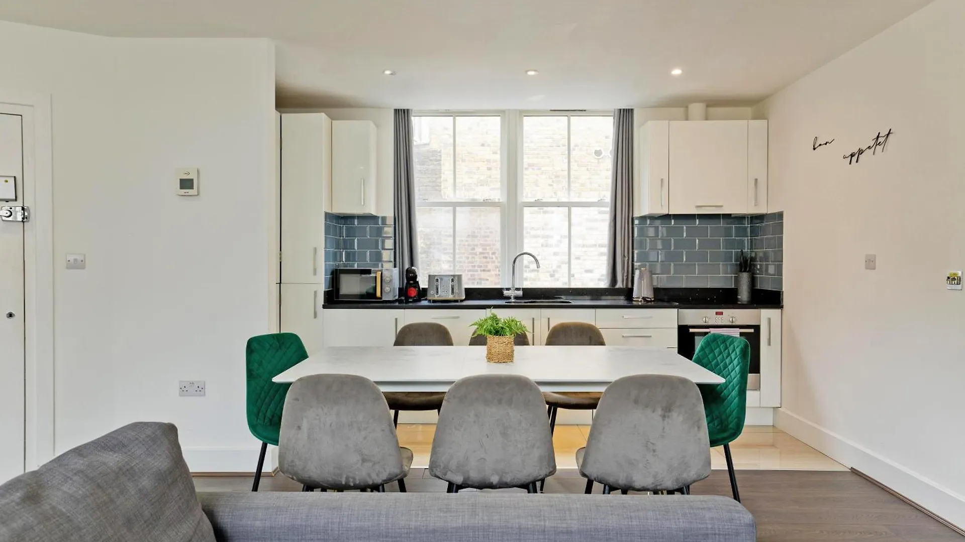 Imperial Liverpool Street Apartments Londra 0*,  Regno Unito