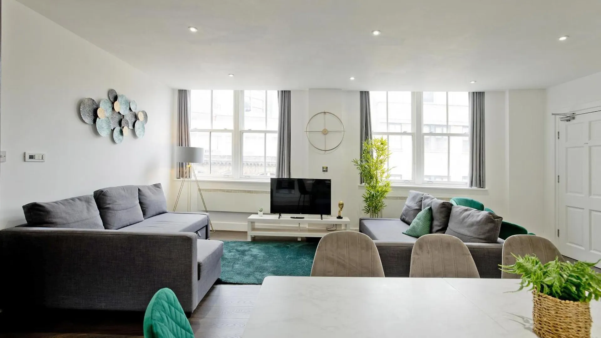 Imperial Liverpool Street Apartments Londra