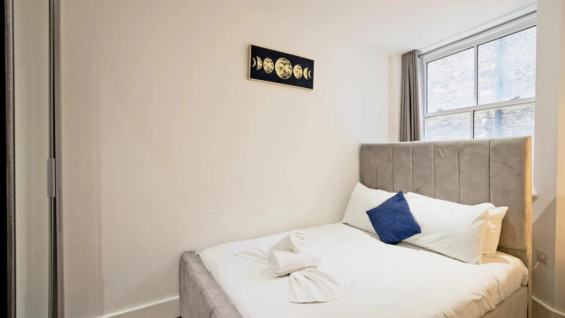 Imperial Liverpool Street Apartments Londra